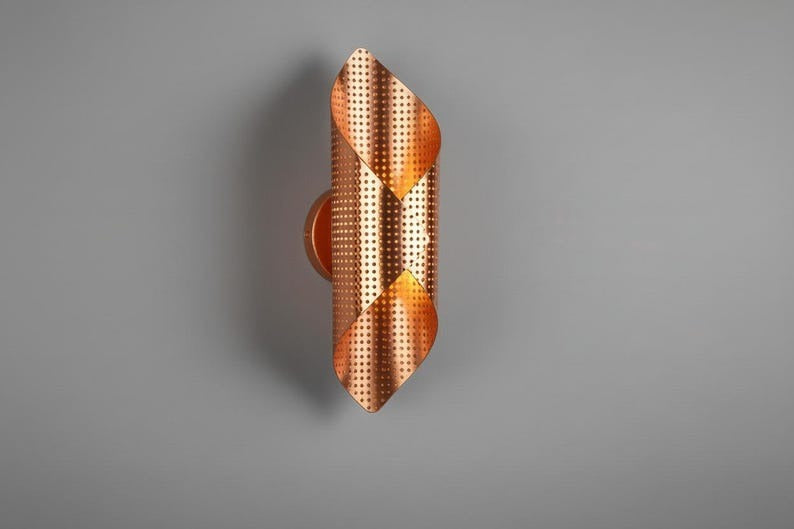Handmade Moroccan Brass Wall Sconce – Perforated Brass Geometric Wall Light, Copper Brass Folded Sconce, Boho Mediterranean Accent Lamp for Bedroom, Hallway, Entryway & Living Room