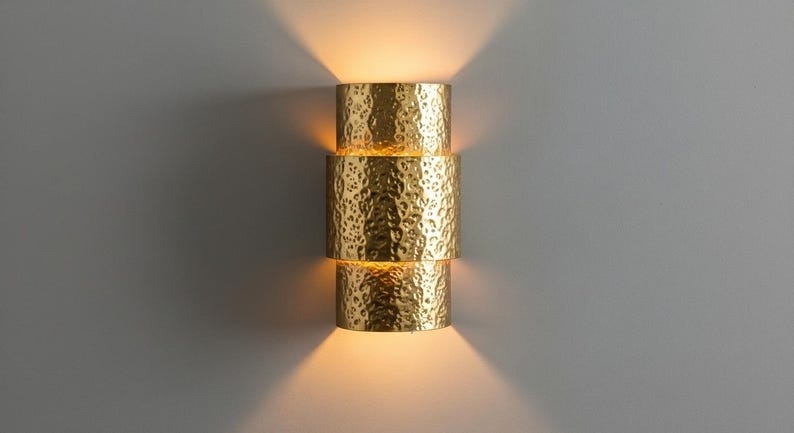 Handmade Moroccan Brass Wall Sconce – Hammered Gold Brass Tiered Wall Light with Up and Down Glow, Modern Art Deco Lamp for Bedroom, Hallway, Entryway & Living Room