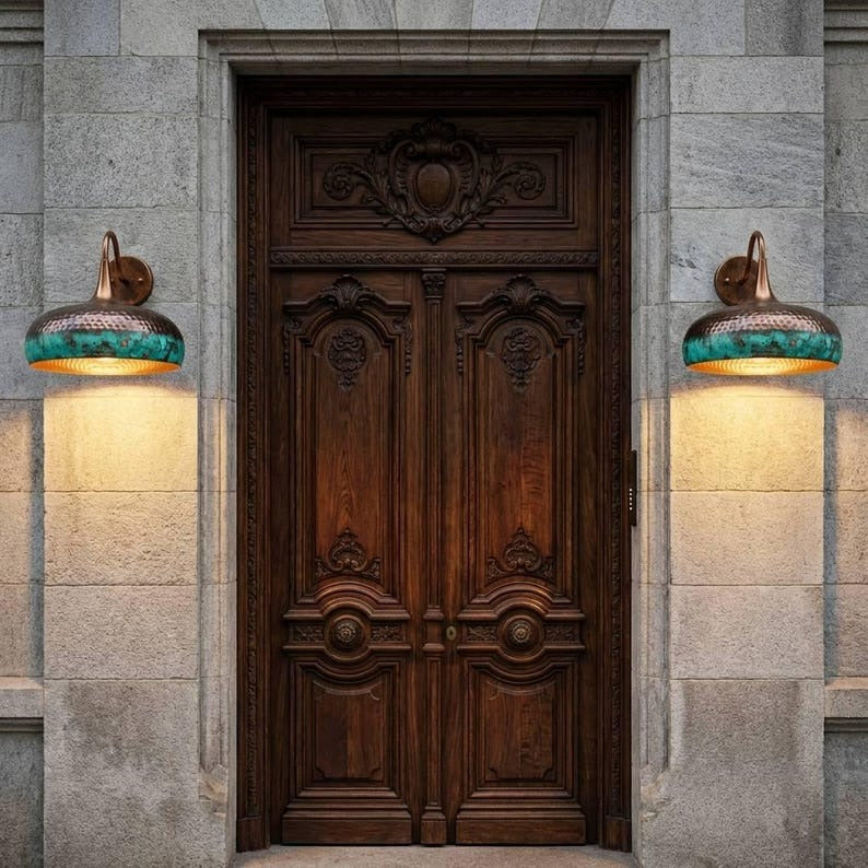 Handmade Moroccan Brass Wall Sconce – Hammered Copper and Green Verdigris Dome Wall Light with Curved Gooseneck Arm, Rustic Boho Lamp for Bedroom, Hallway, Kitchen & Entryway