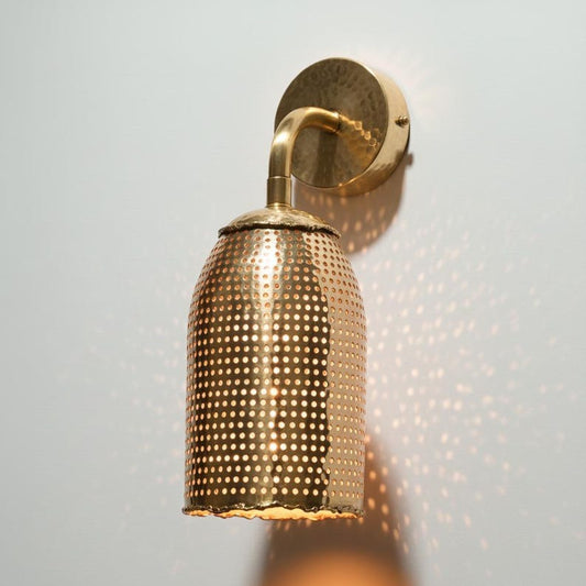 Handmade Moroccan Brass Wall Sconce – Perforated Antique Gold Brass Bell Wall Light with Hammered Backplate, Boho Shadow Lamp for Bedroom, Hallway, Bathroom & Entryway