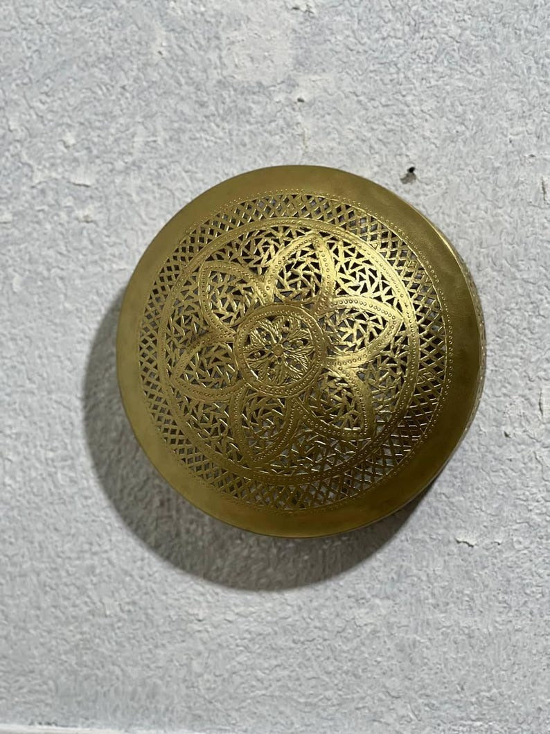 Moroccan Pierced Brass Wall Sconce – Round Mandala Shadow Light with Geometric Floral Pattern