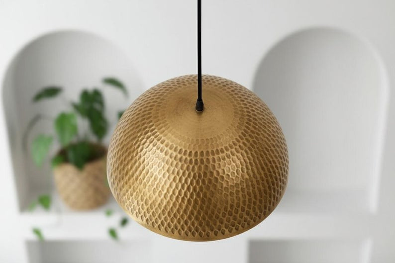 Handmade Moroccan Brass Dome Pendant Light – Hammered Antique Gold Brass Hanging Lamp with Diamond Texture, Warm Boho Mediterranean Ceiling Light for Kitchen Island, Dining Room & Living Room