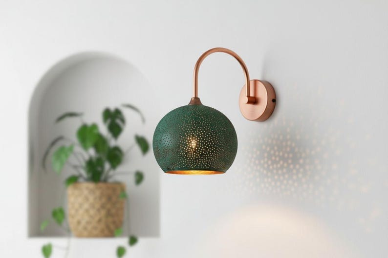 Handmade Moroccan Brass Wall Sconce – Perforated Green Verdigris Globe Wall Light with Copper Brass Arm, Boho Mediterranean Bedside Lamp for Bedroom, Hallway, Bathroom & Entryway