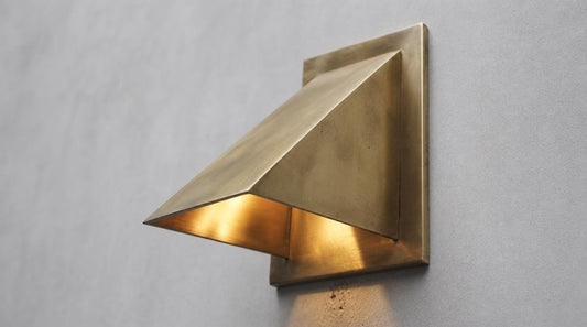 Modern Geometric Brass Wall Sconce – Handmade Architectural Triangle Wall Light with Antique Brass Finish for Hallway, Bedroom, Bathroom, Entryway & Luxury Interior Décor