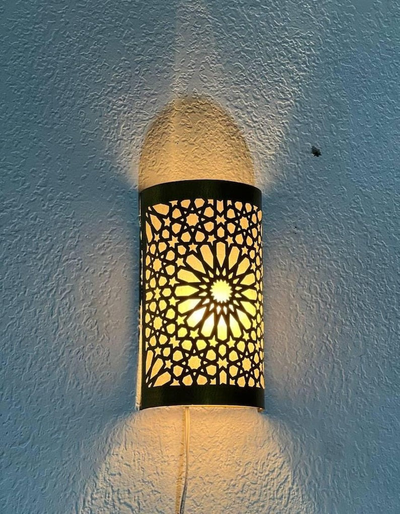 Handmade Brass Moroccan Wall Sconce – Black Pierced Brass Star Pattern Wall Light, Boho Shadow Lamp, Moroccan Geometric Wall Lighting Fixture