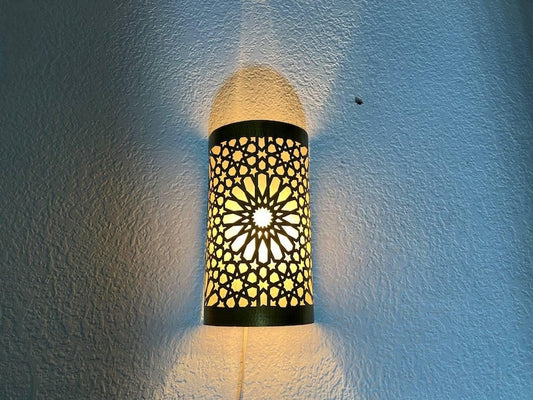 Handmade Brass Moroccan Wall Sconce – Black Pierced Brass Star Pattern Wall Light, Boho Shadow Lamp, Moroccan Geometric Wall Lighting Fixture