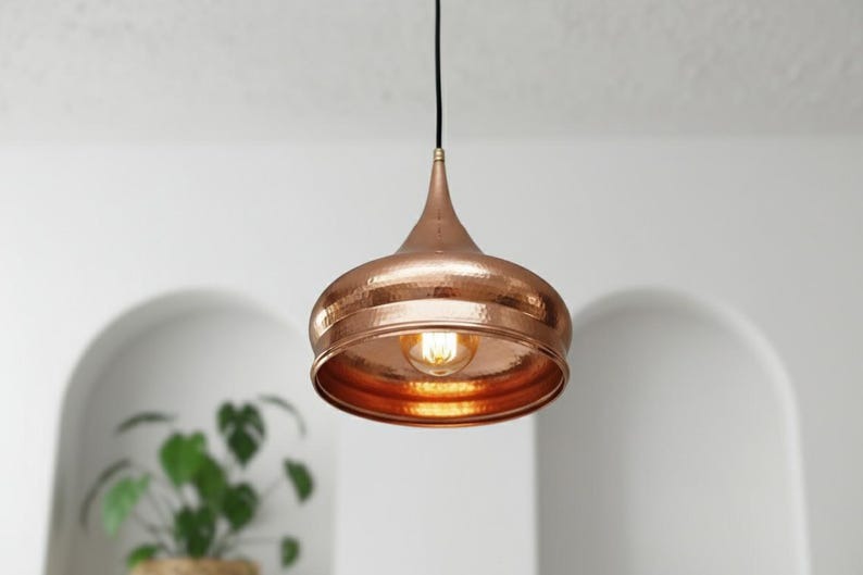 Handmade Moroccan Brass Onion Dome Pendant Light – Polished Copper Brass Hanging Lamp with Layered Ring Detail, Warm Boho Mediterranean Ceiling Light for Kitchen Island, Dining Room, Bedroom & Entryway