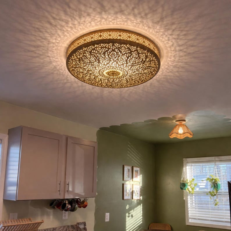 Handmade Moroccan Brass Round Wall Sconce – Pierced Mandala Disc Light with Radiating Sunburst Shadows for Bedroom, Hallway, Entryway & Living Room