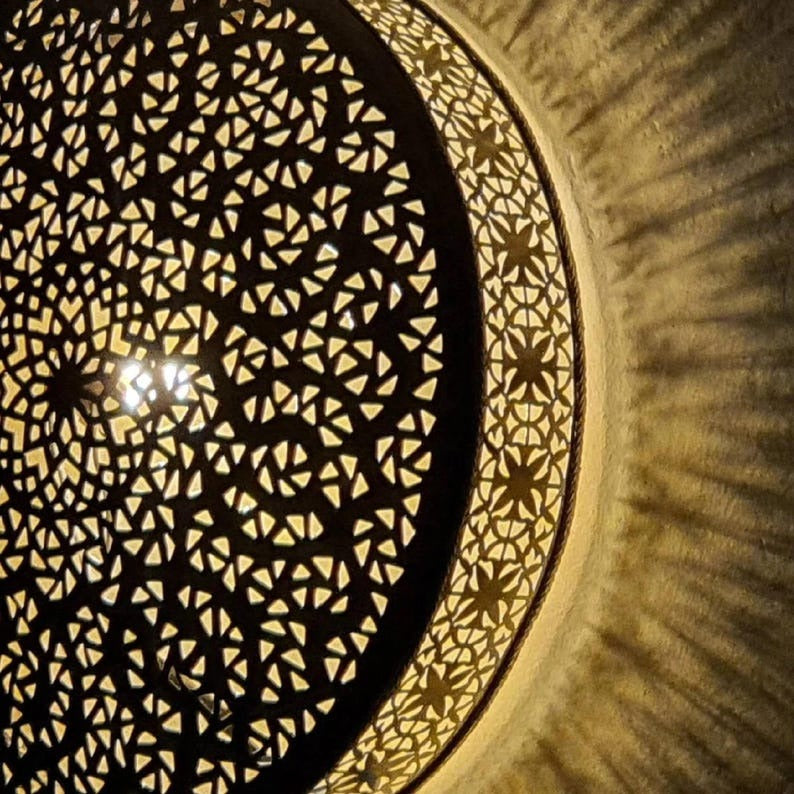 Handmade Moroccan Brass Round Wall Sconce – Pierced Mandala Disc Light with Radiating Sunburst Shadows for Bedroom, Hallway, Entryway & Living Room