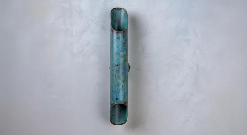 Handmade Moroccan Brass Wall Sconce – Tall Green Verdigris Patina Up and Down Wall Light with Warm Gold Interior, Modern Sculptural Lamp for Bedroom, Hallway, Entryway & Living Room