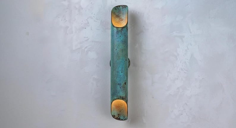 Handmade Moroccan Brass Wall Sconce – Tall Green Verdigris Patina Up and Down Wall Light with Warm Gold Interior, Modern Sculptural Lamp for Bedroom, Hallway, Entryway & Living Room