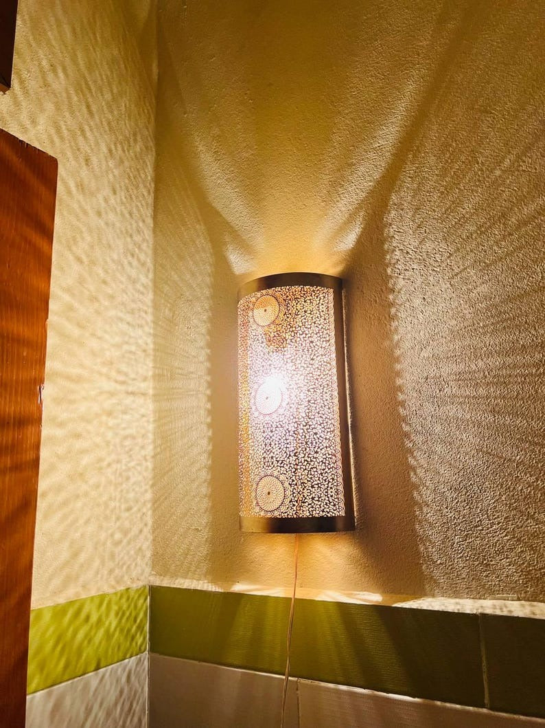 Handmade Moroccan Brass Wall Sconce – Perforated Brass Shadow Wall Light with Floral Pattern, Boho Moroccan Lantern Sconce for Bedroom, Hallway, Stairway, Entryway & Living Room