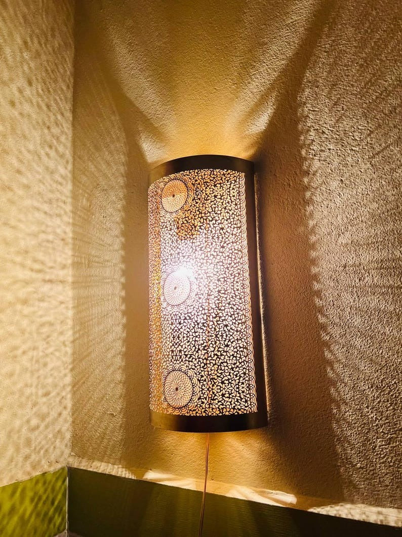Handmade Moroccan Brass Wall Sconce – Perforated Brass Shadow Wall Light with Floral Pattern, Boho Moroccan Lantern Sconce for Bedroom, Hallway, Stairway, Entryway & Living Room