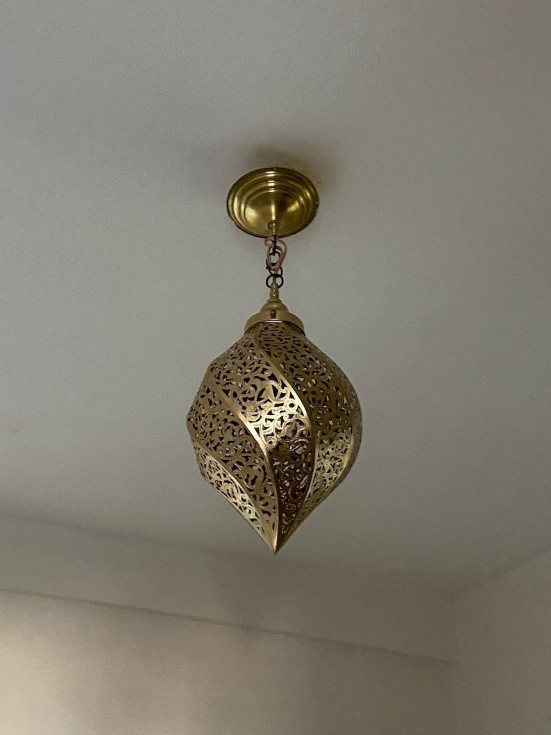 Moroccan Pierced Brass Teardrop Pendant Light – Ornate Filigree Chandelier with Dramatic Shadow Pattern