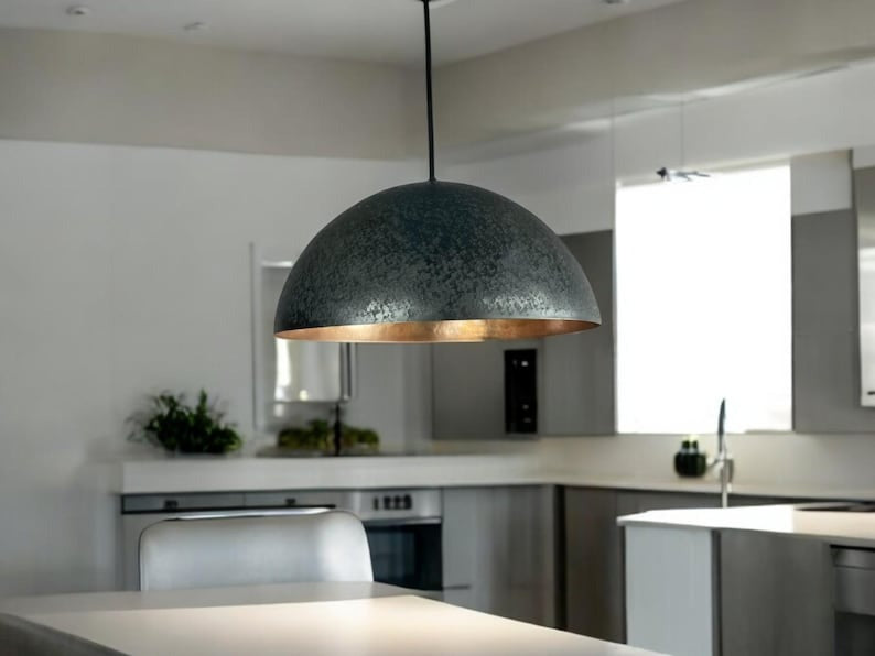 Handmade Moroccan Brass Pendant Light – Black Dome Ceiling Lamp with Hammered Texture, Copper Interior & Modern Industrial Design