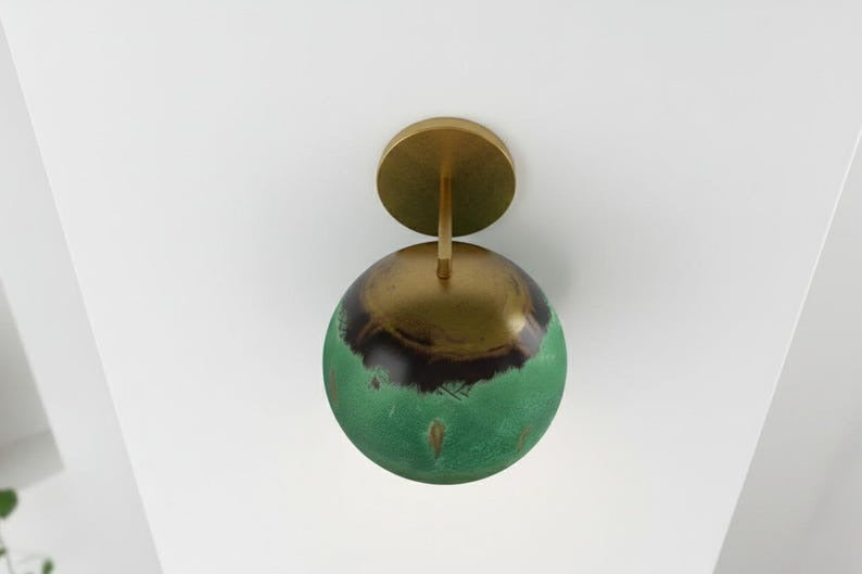 Handmade Moroccan Brass Globe Wall Sconce – Green Verdigris Patina Brass Wall Light with Antique Gold Arm, Modern Boho Bedside Lamp for Bedroom, Hallway, Bathroom & Entryway