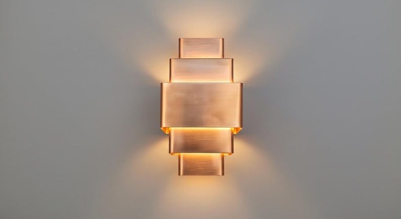 Handmade Moroccan Brass Wall Sconce – Geometric Tiered Copper Brass Wall Light with Up and Down Glow, Modern Art Deco Lamp for Bedroom, Hallway, Entryway & Living Room