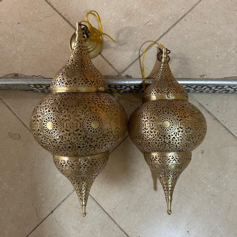 Moroccan Pierced Brass Onion Lantern Chandelier, Handmade Moorish Floral Hanging Pendant Light, Boho Arabic Shadow Lamp, Luxury Gold Filigree Ceiling Light Fixture