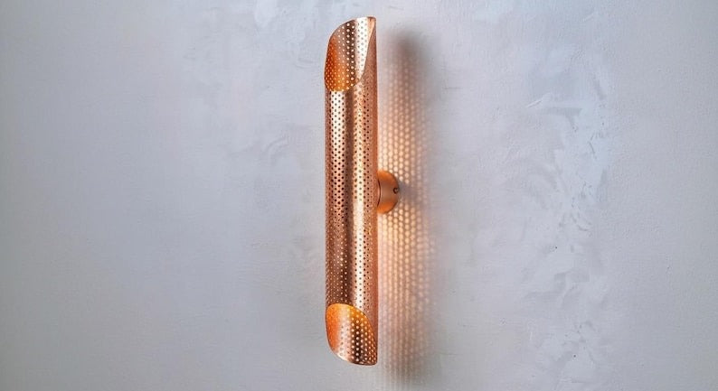 Handmade Moroccan Brass Wall Sconce – Tall Green Verdigris Patina Up and Down Wall Light with Warm Gold Interior, Modern Sculptural Lamp for Bedroom, Hallway, Entryway & Living Room