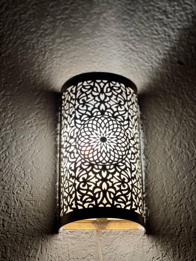 Handmade Brass Moroccan Wall Sconce – Cylindrical Pierced Brass Wall Light, Boho Floral Shadow Lamp, Artisan Moroccan Brass Wall Lighting Fixture